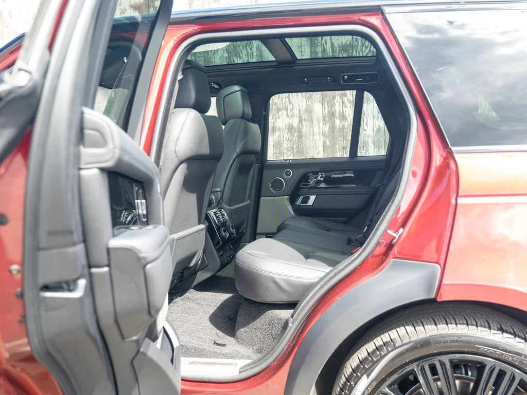 Used 2020 Red Land Rover HSE image 31