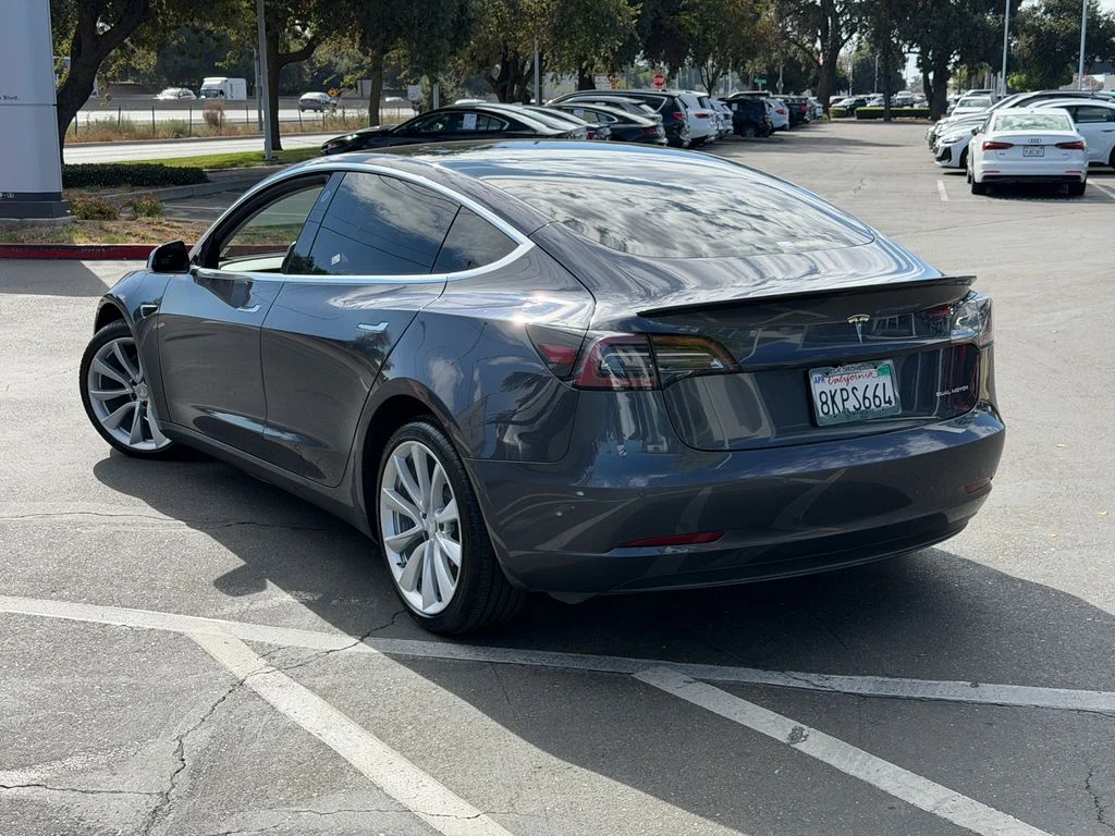 Used 2019  Tesla Long Range image 8