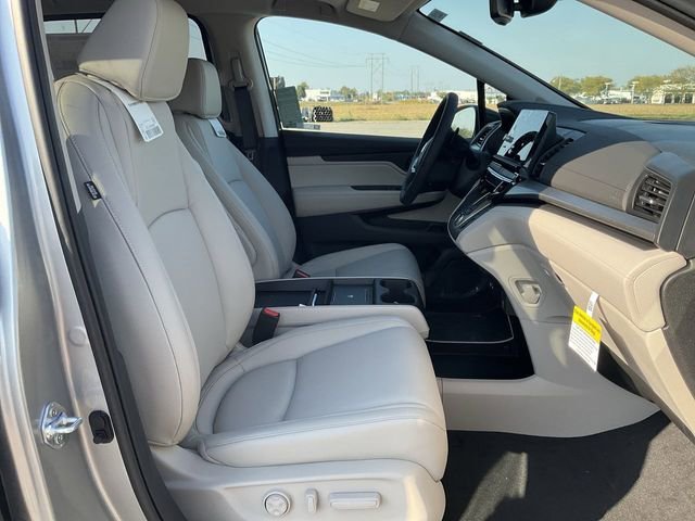 Certified Used 2026 Solar Silver Metallic Honda EX-L image 67