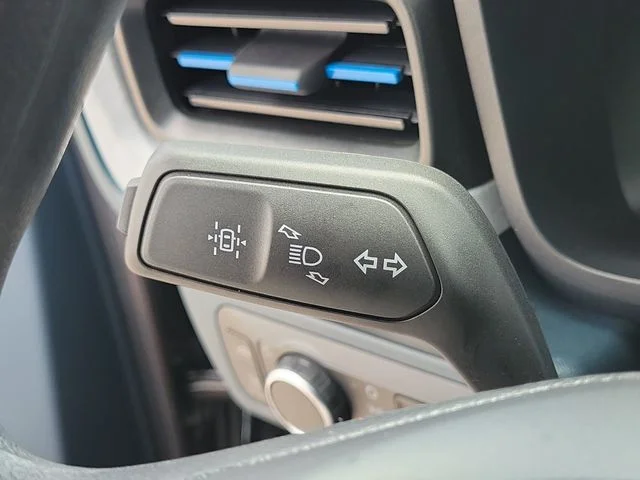 New 2026 Carbonized Gray Metallic Ford XLT image 27