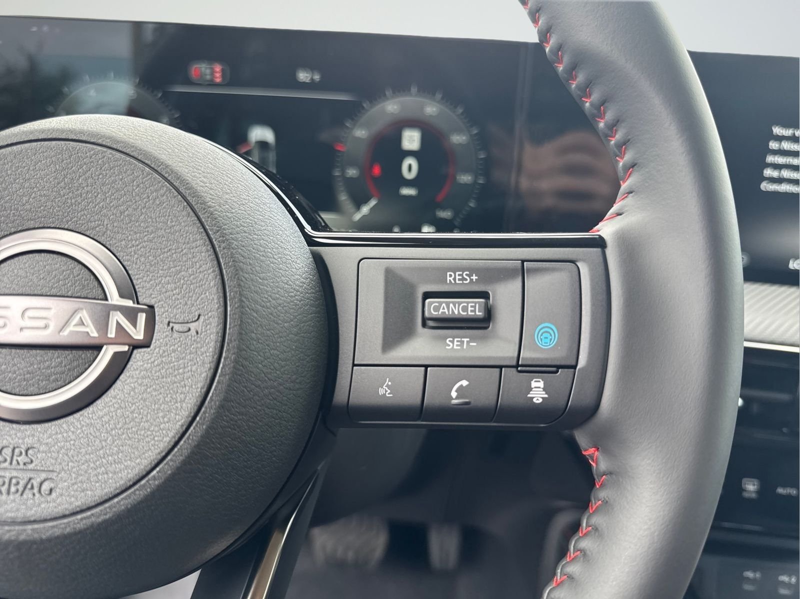 2026 Nissan KICKS SR - Photo 15