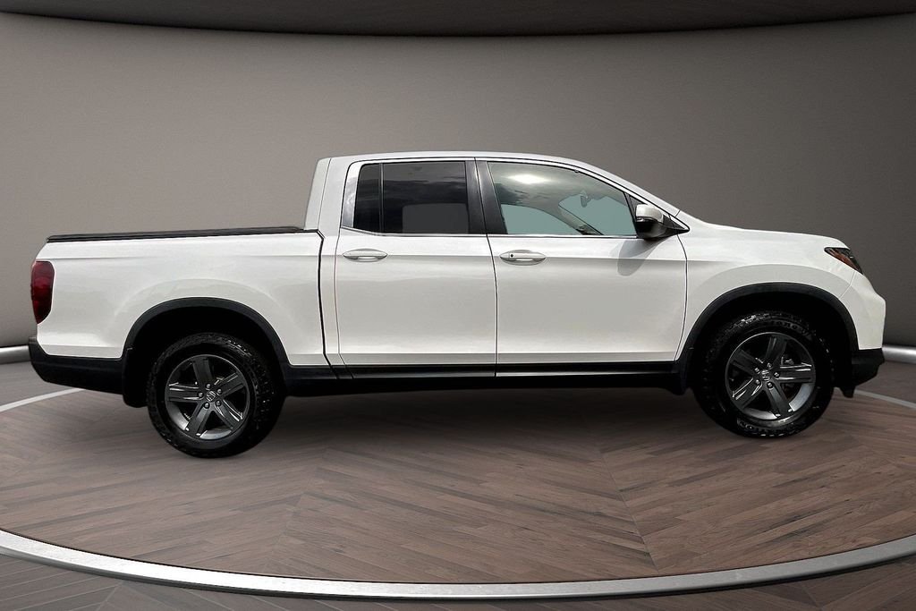 Used 2023 White Honda RTL image 9