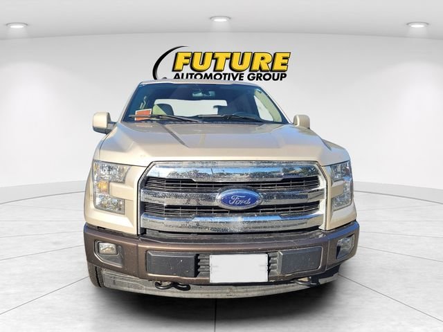 Used 2017  Ford Lariat image 2
