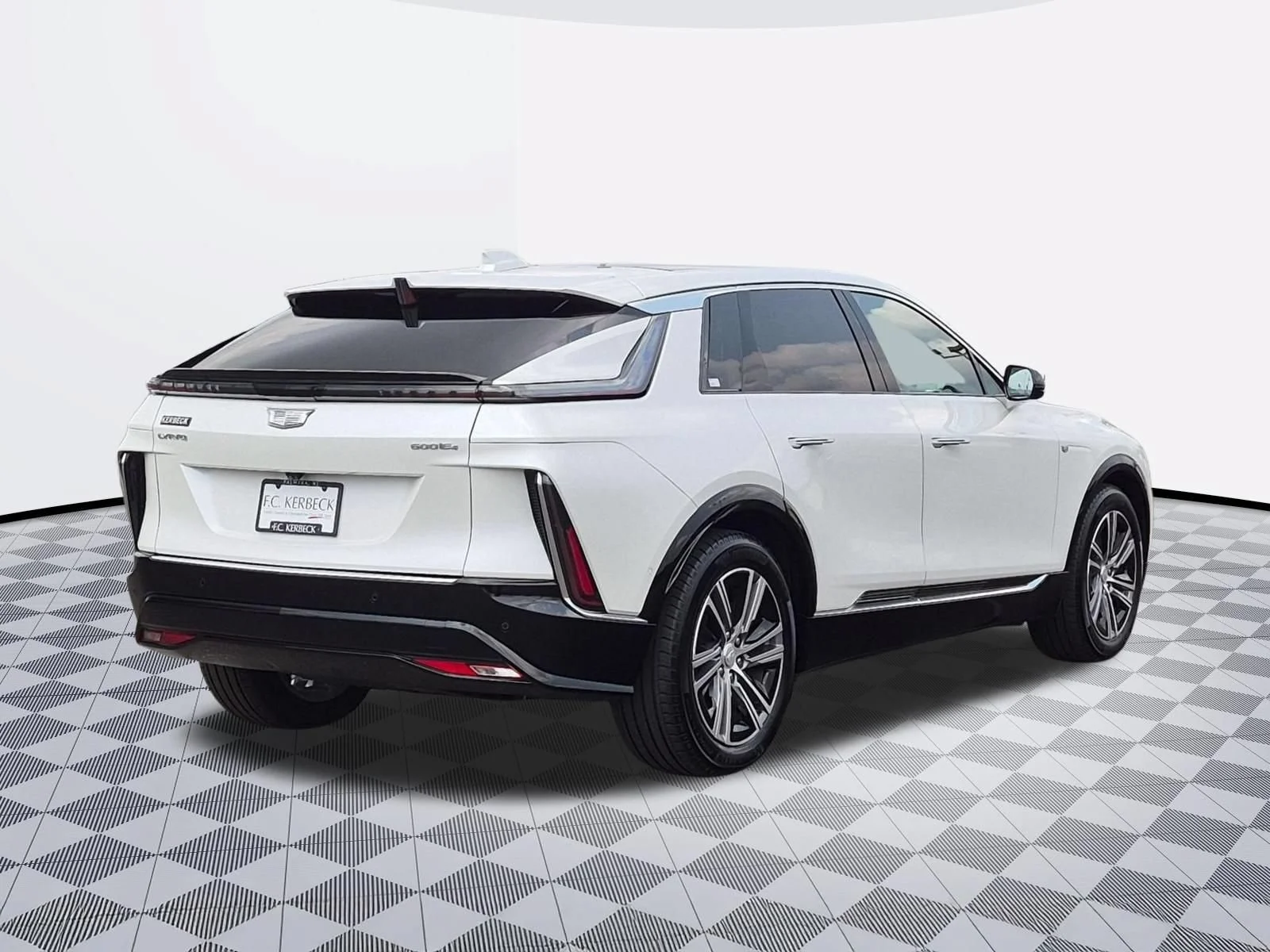 Used 2024 Crystal White Tricoat Cadillac Luxury image 7