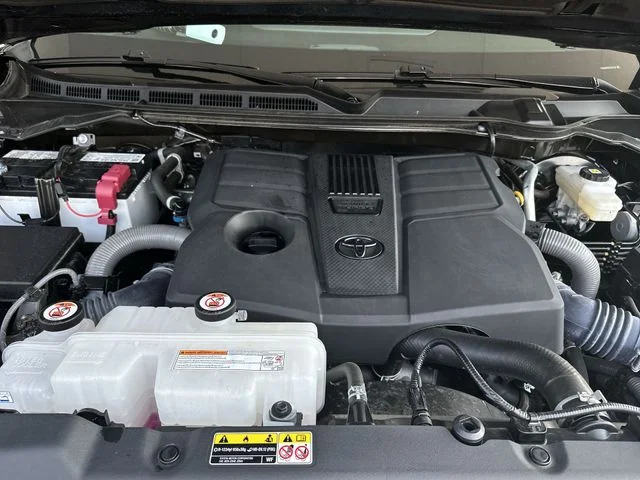 Used 2025 Black Toyota Platinum image 29