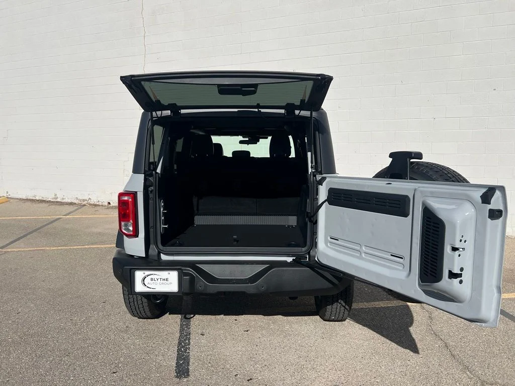 New 2026 Avalanche Gray Ford Big Bend® image 7