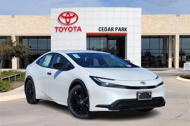 New 2026 Wind Chill Pearl <sup>1</sup> Toyota  Nightshade Edition image 23