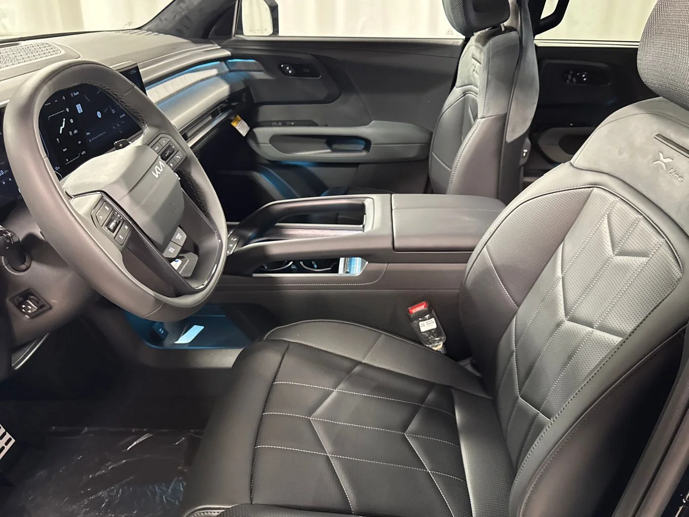 New 2027 Ebony Black Kia X-Line SX Prestige image 3