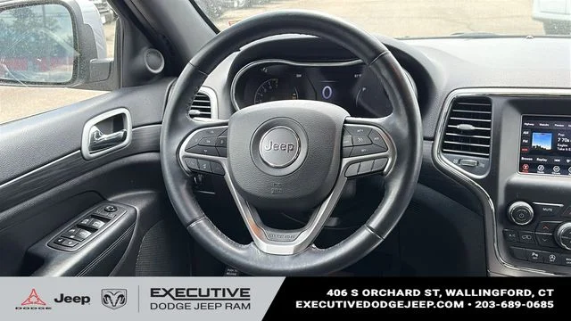 Used 2021 Silver Jeep Laredo E image 22