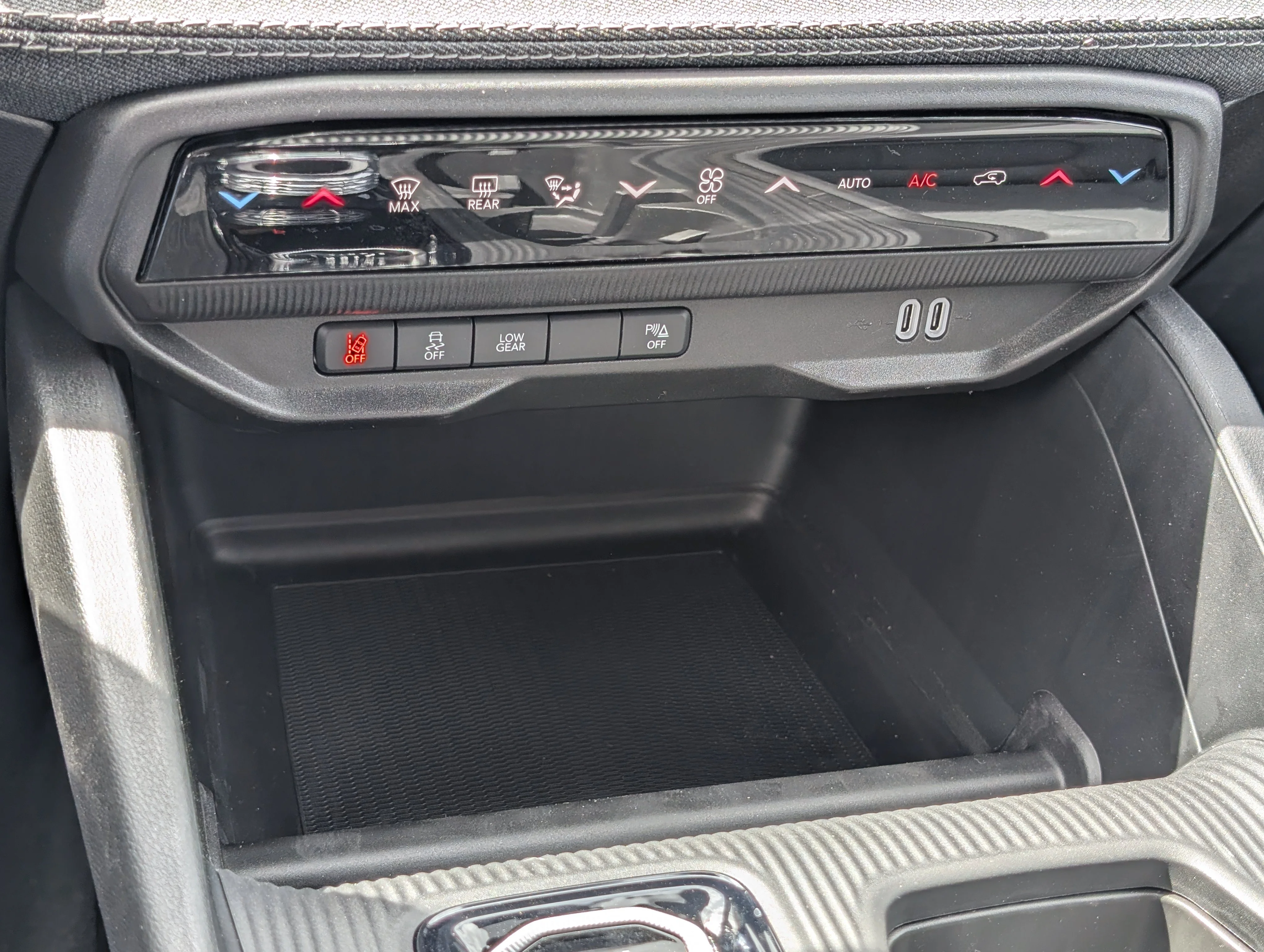 New 2026 Bright White Jeep Laredo image 30