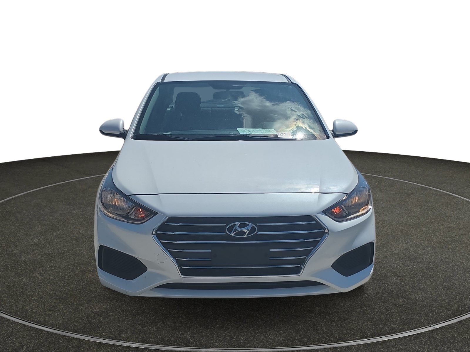 Used 2021 Frost White Pearl Hyundai SE image 8