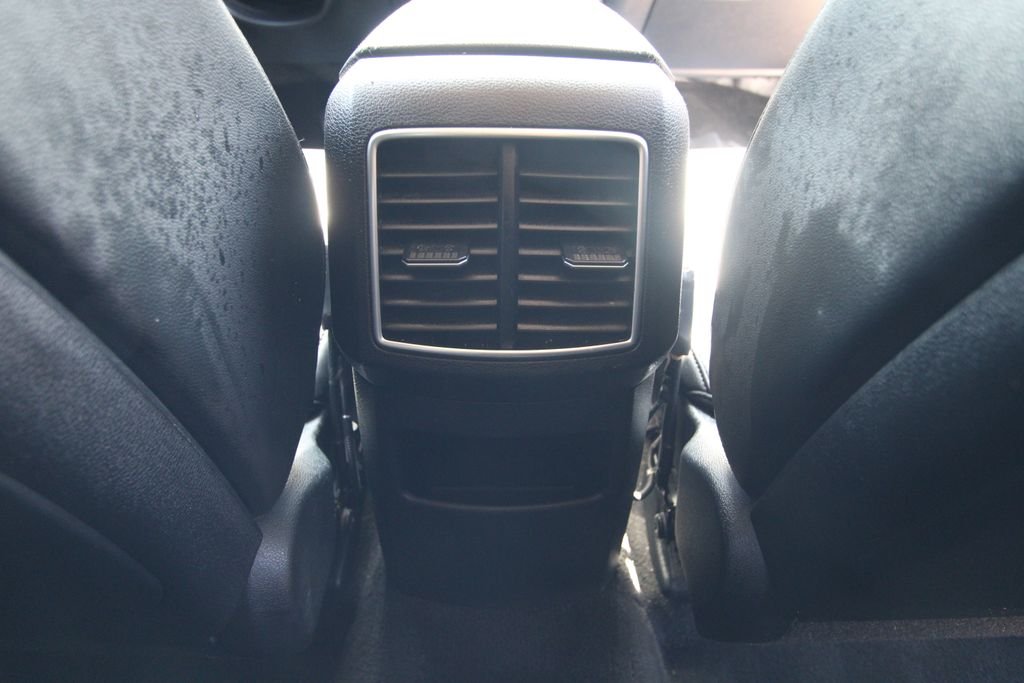 Used 2024 White Kia EX image 34