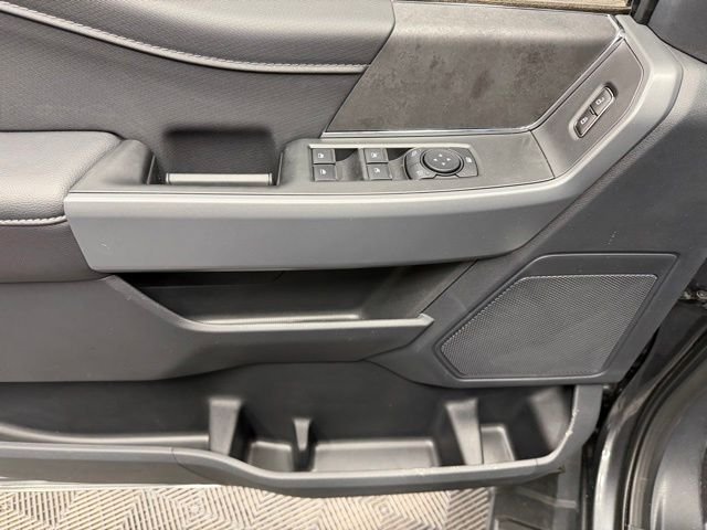 New 2026 Carbonized Gray Metallic Ford XLT image 15