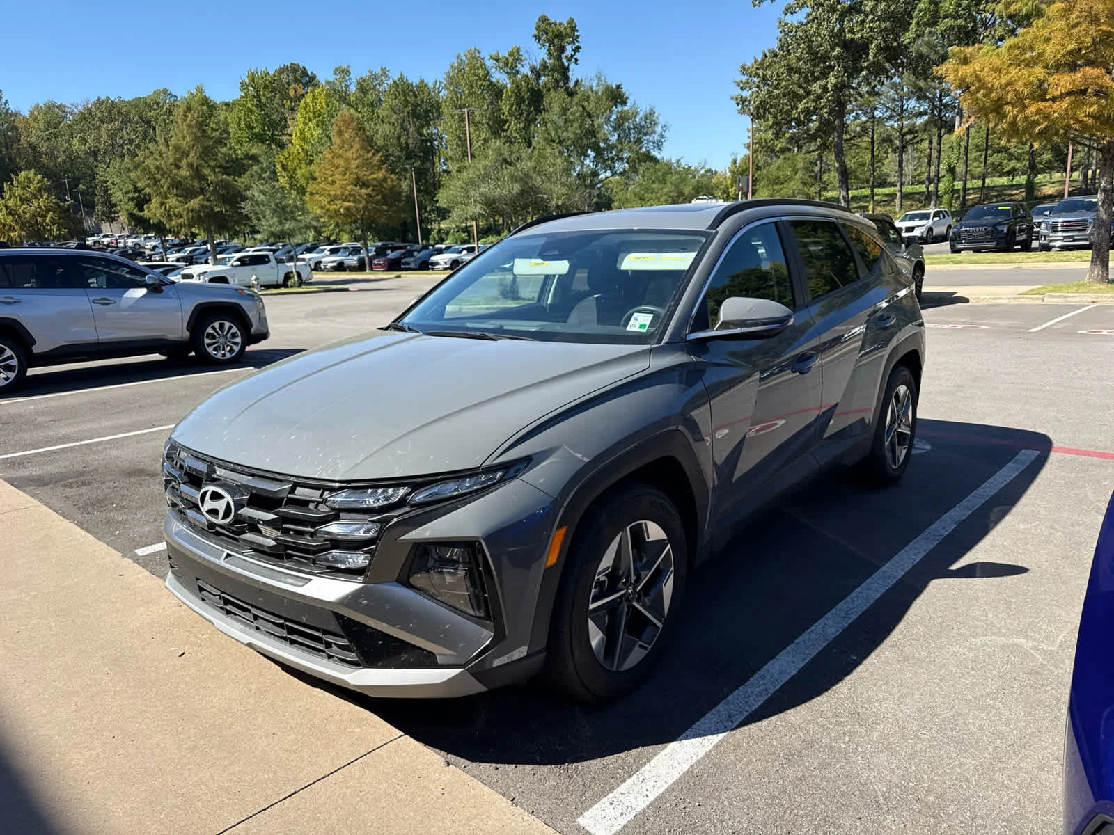 Used 2025 Hampton Gray Hyundai SEL Convenience image 9