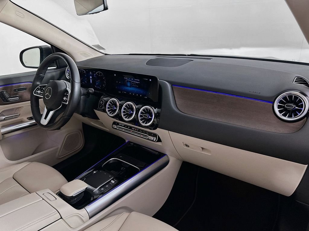 Used 2023 Gray Mercedes-Benz GLA 250 image 26