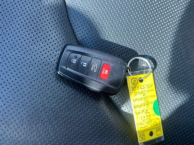 Used 2021 Black Toyota Platinum image 29