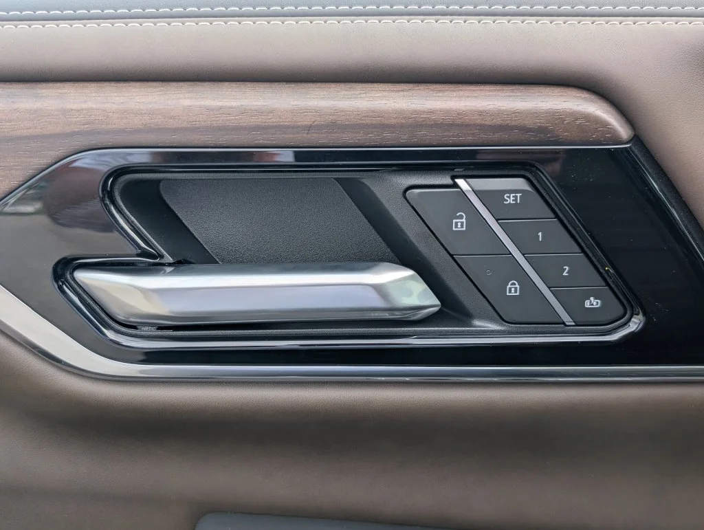New 2026 Onyx Black GMC Denali Ultimate image 18