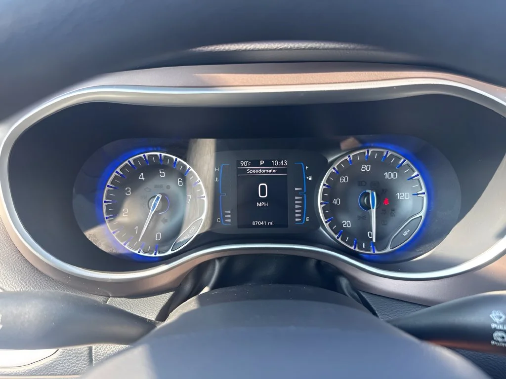 Used 2019 Gray Chrysler Touring Plus image 19