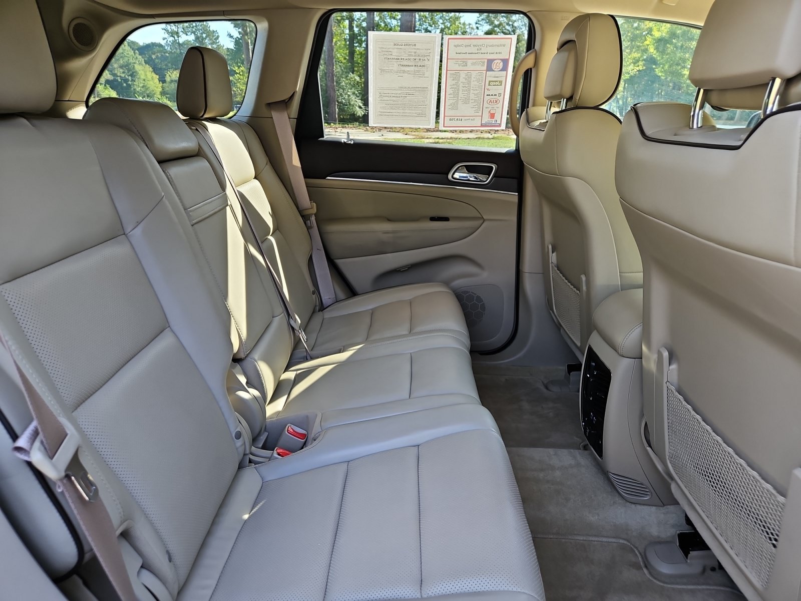 Used 2018 Red Jeep Overland image 17