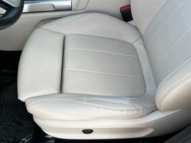Used 2021 White Mercedes-Benz GLB 250 image 18