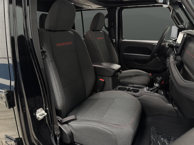 Used 2024 Black Clearcoat Jeep Rubicon image 31