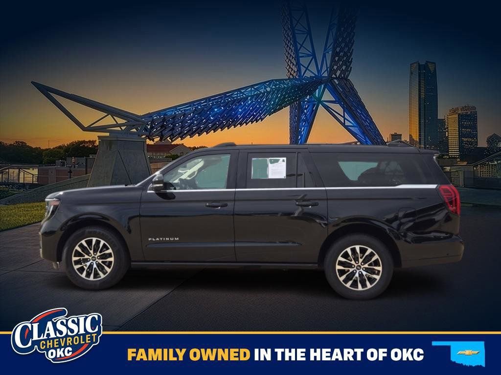 Used 2025 Black Ford Platinum image 4