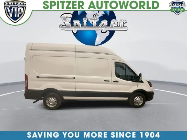 Used 2023 White Ford Base image 10