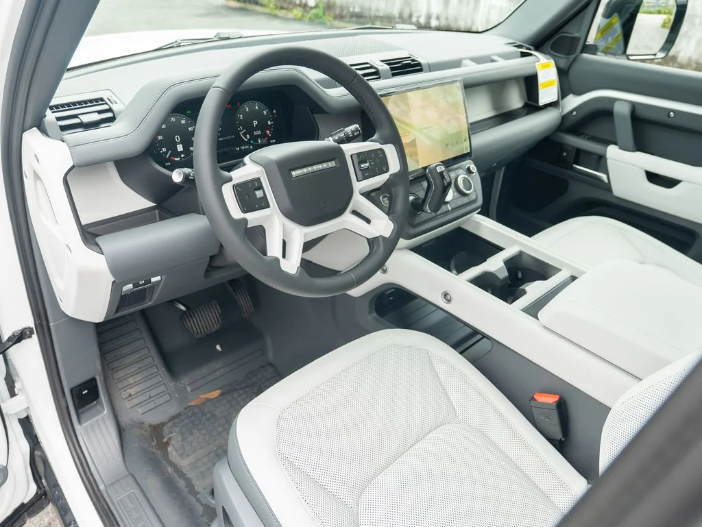 New 2026 White Land Rover S image 11