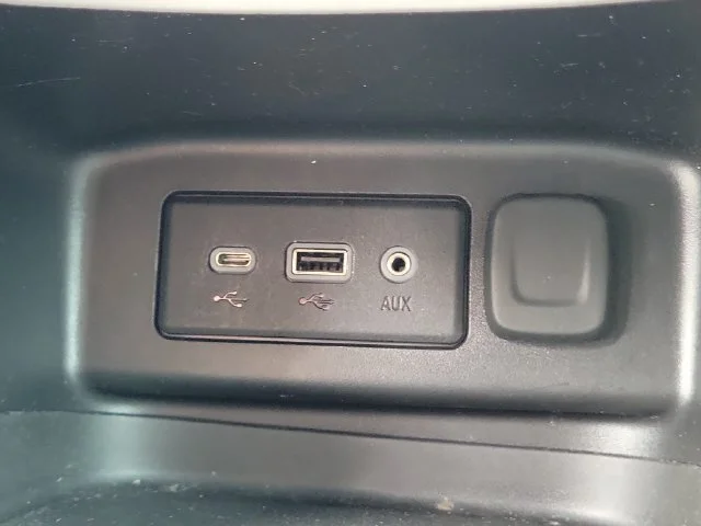 2023 Chevrolet Equinox LS - Photo 37