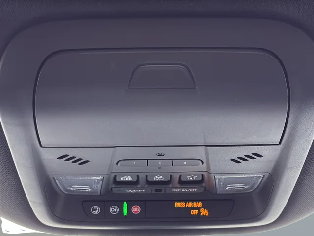 Used 2023 Black Buick Essence image 36