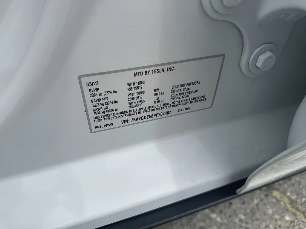 Used 2023 White Tesla Long Range image 38