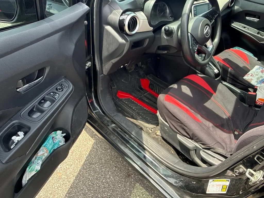 Used 2021 Black Nissan SV Xtronic CVT image 14
