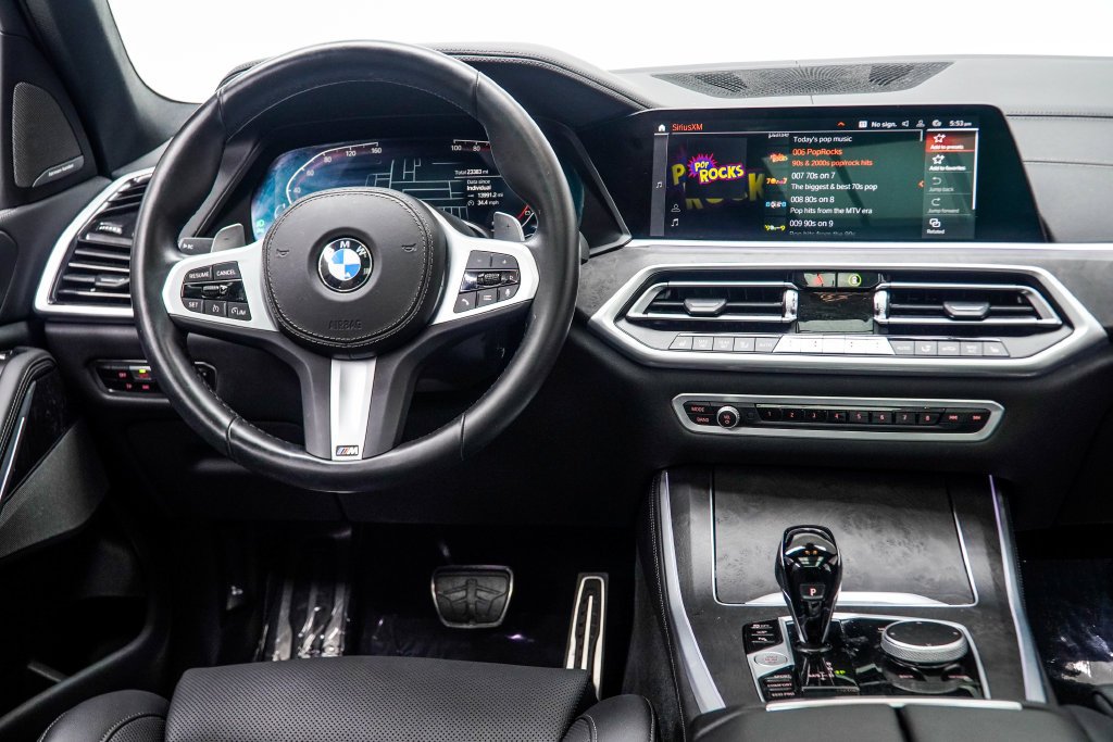 Used 2023 White BMW sDrive40i image 19