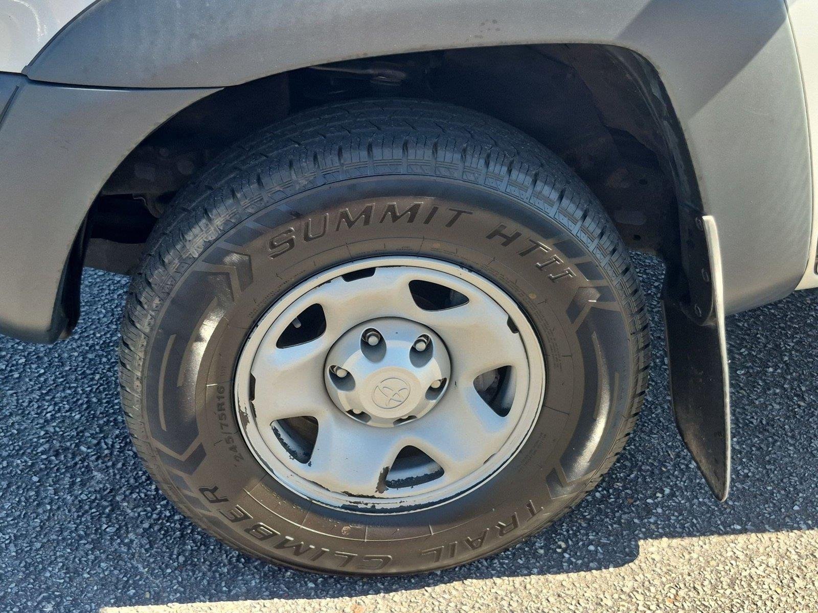 Used 2011  TOYOTA REGCAB image 10