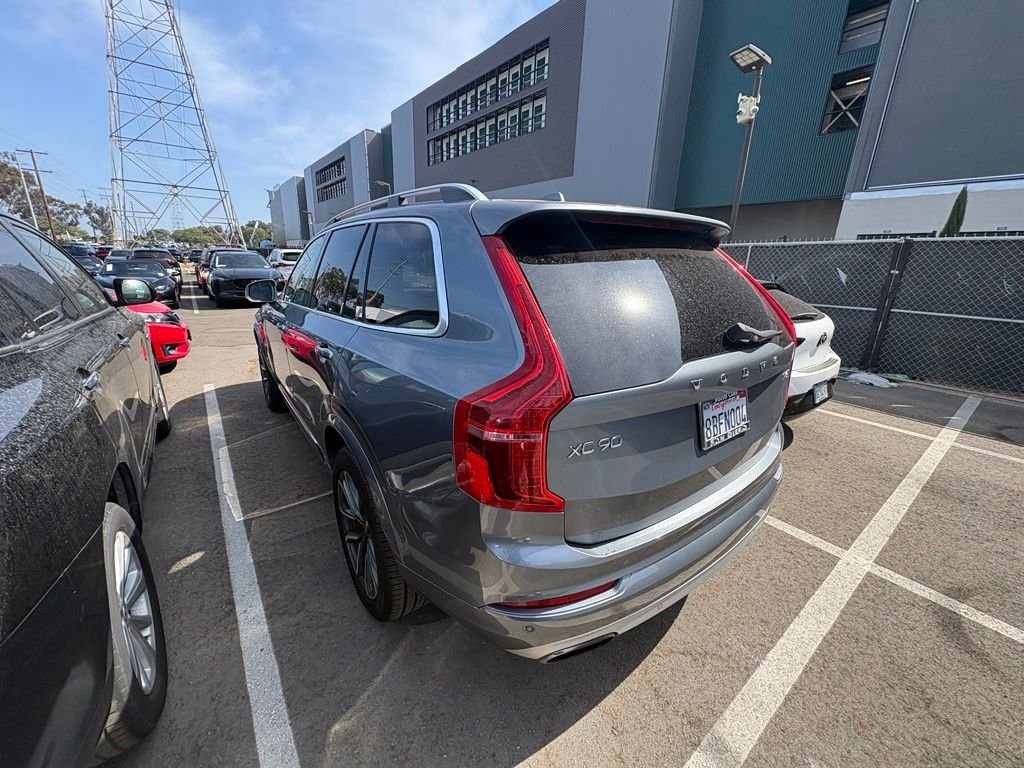Used 2018 Gray Metallic Volvo T6 Momentum image 8