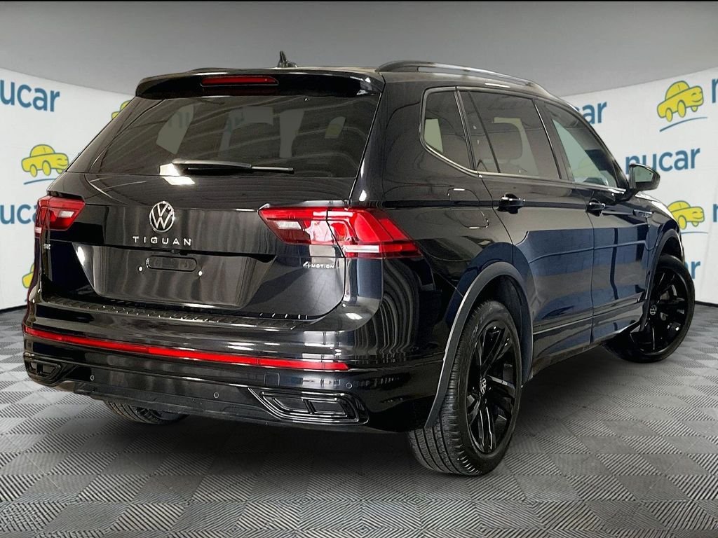 Used 2023 Black Volkswagen 2.0T SE R-Line Black image 6