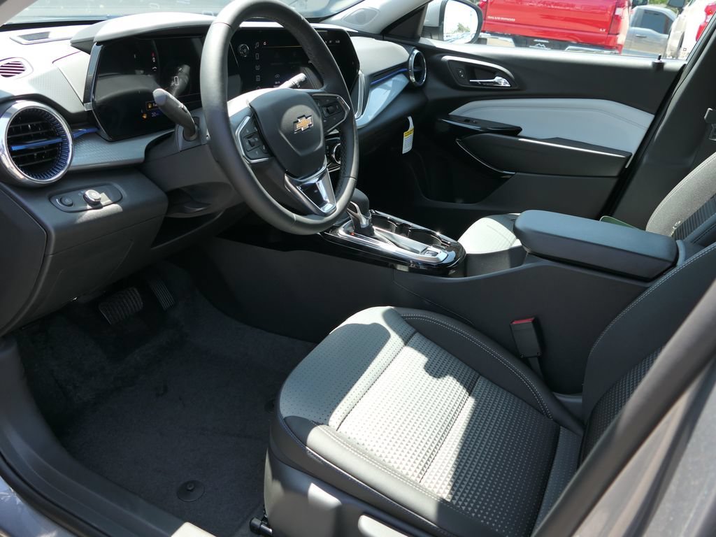 2026 Chevrolet Trax LT - Photo 11