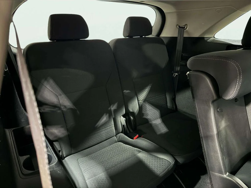 Used 2019 Titanium Silver Kia LX image 25