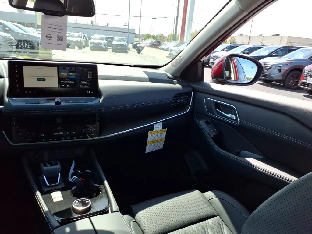 New 2026 Scarlet Ember Tintcoat Nissan Platinum image 9