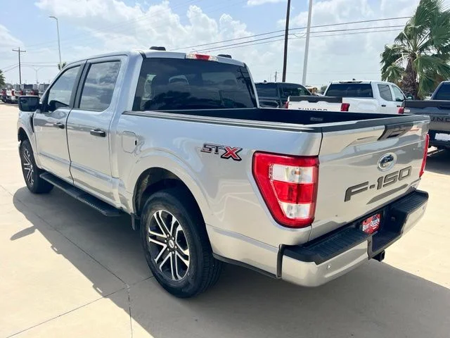 Used 2022 Silver Ford XL image 2