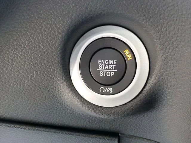 2026 Chrysler Pacifica Select - Photo 15