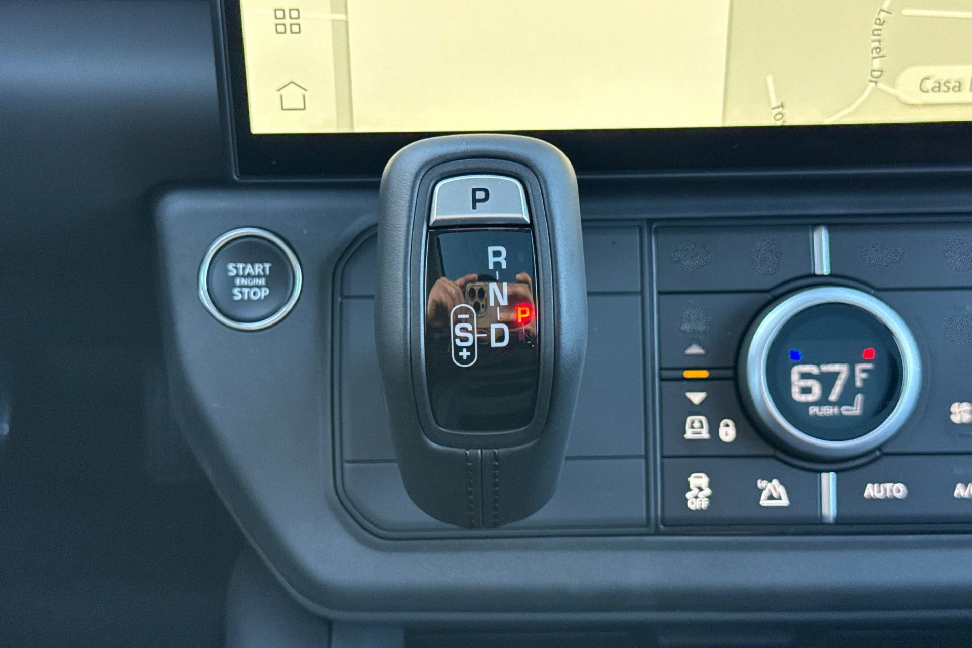 New 2026 Fuji White Land Rover X-Dynamic SE image 24