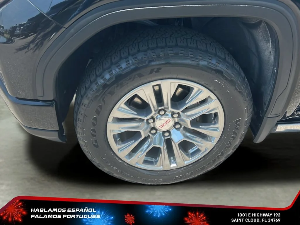 Used 2023 Onyx Black GMC Denali image 29
