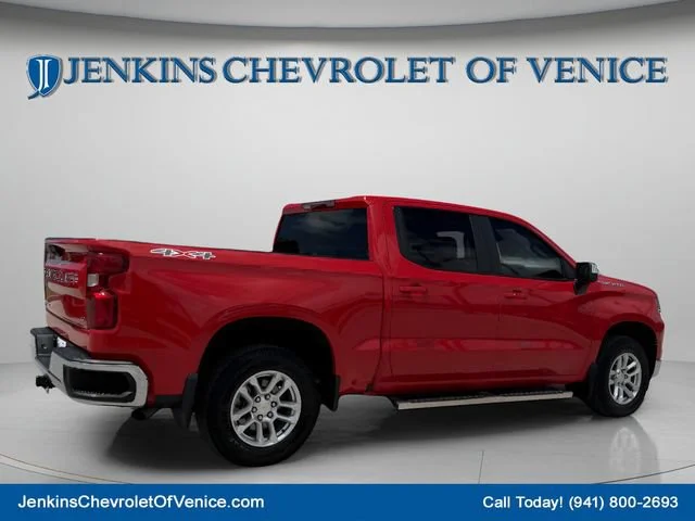 Used 2025 Red Hot Chevrolet LT (2FL) image 5