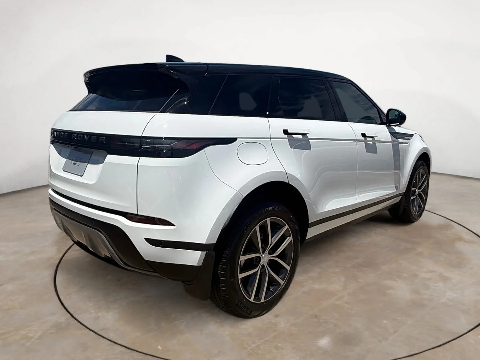2026 Land Rover Range Rover Evoque S - Photo 5