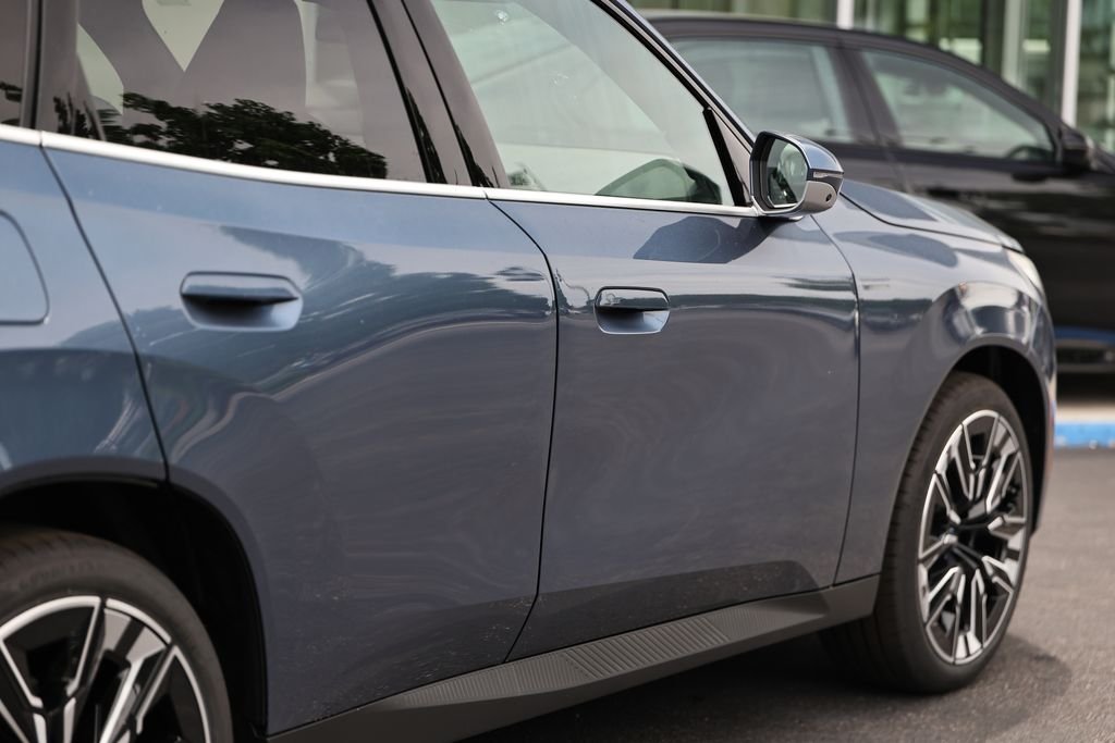 New 2026 Arctic Race Blue Metallic BMW 30 xDrive image 8
