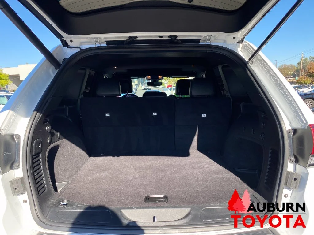 Used 2020 Bright White Clearcoat Jeep Altitude image 19