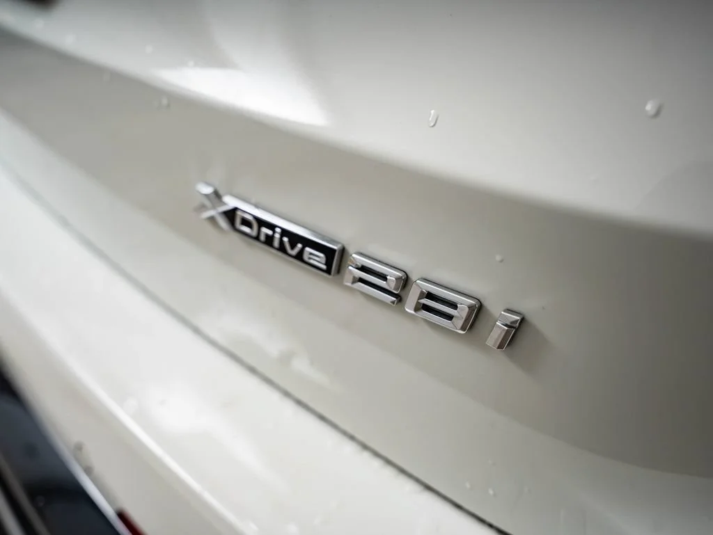 Used 2025 Alpine White BMW xDrive28i image 19