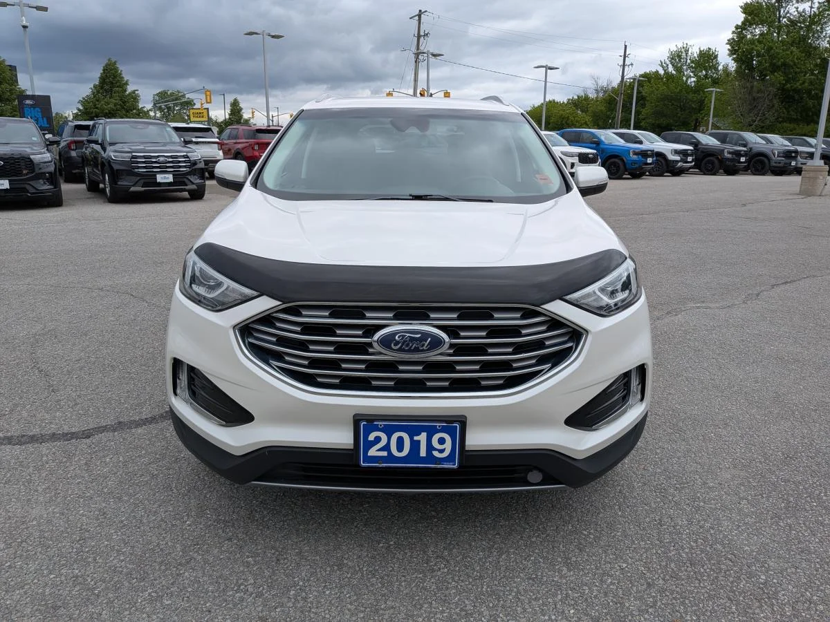 Used 2019 White Ford Sel Awd image 2