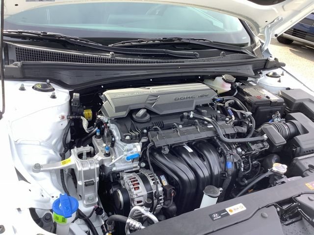 New 2026 White Hyundai SEL Sport image 11